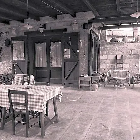Masseria Borgo Del Gallo