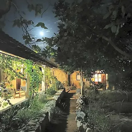 Masseria Borgo Del Gallo לינה וארוחת בוקר